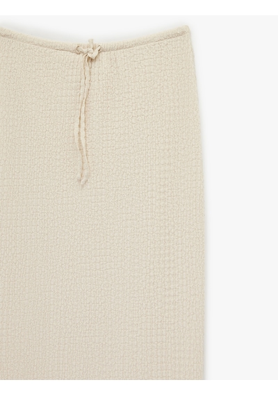 Koton Bürümcük Kumaş Beli Bağlama Detaylı Slim Fit Dokulu Kalem Etek Ekru 6sak10016ek