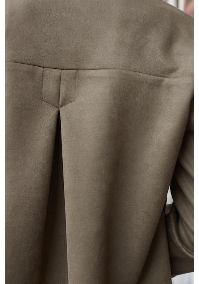 Kadın Yakalı Rahat Kesim Uzun Kol Hafif Likralı Süet Kumaş Düğmeli Cepli Blazer Ceket-haki Haki Kadın Yakalı Rahat Kesim Uzun Kol Hafif Likralı Süet Kumaş Düğmeli Cepli Blazer Ceket-haki Haki