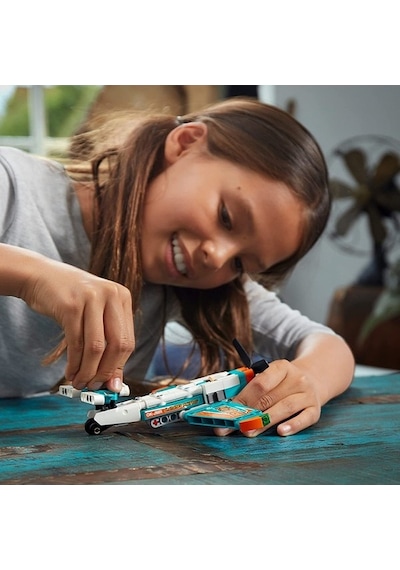 LEGO® Technic 42117 Yarış Uçağı Yapım Seti 154 Parça
