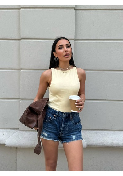 Lea Kayık Yaka Askılı %95 Pamuk Basıc Premıum Tuşe Bluz Tereyağı Sarısı Lea Kayık Yaka Askılı %95 Pamuk Basıc Premıum Tuşe Bluz Tereyağı Sarısı