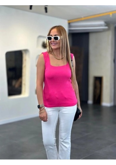 Defymoda Kadın Kare Yaka Kalın Askılı Beyaz Triko Bluz Pembe Defymoda Kadın Kare Yaka Kalın Askılı Beyaz Triko Bluz Pembe
