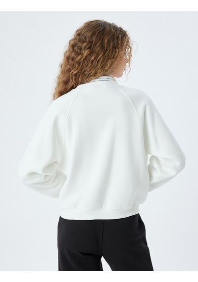 Koton Basic Sweatshirt Bisiklet Yaka Dikiş Detaylı Şardonlu Ekru 5wal10192ık Ekru