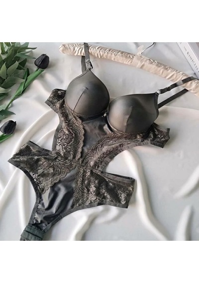 Ellovia Haki Deri Görünümlü Dantel Detaylı Destekli Bodysuit Gümüş