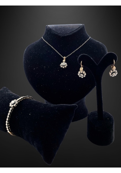 Zirkon Taşlı Papatya Desen Set Beyaz
