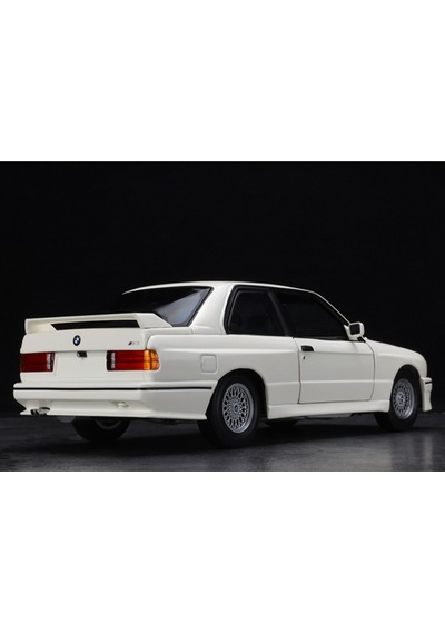 1:18 Minichamps 1987 Bmw 3 Serisi M3 E30 180020307