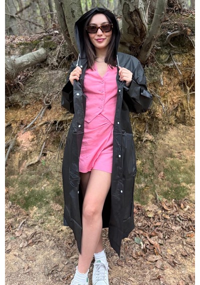 Mollycrush Unisex Su Rüzgar Geçirmez Katlanabilir Kapüşonlu Çıtçıt Düğmeli Eva Siyah Yağmurluk Siyah Mollycrush Unisex Su Rüzgar Geçirmez Katlanabilir Kapüşonlu Çıtçıt Düğmeli Eva Siyah Yağmurluk Siyah