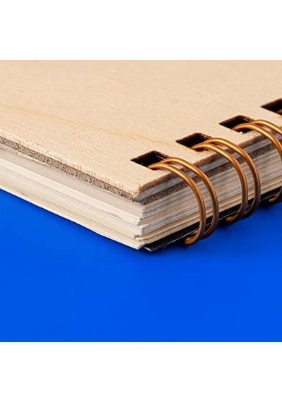 Uzaya Yolculuk Tasarımlı Ahşap Kapaklı Defter 48 Yapraktır Çok Renkli