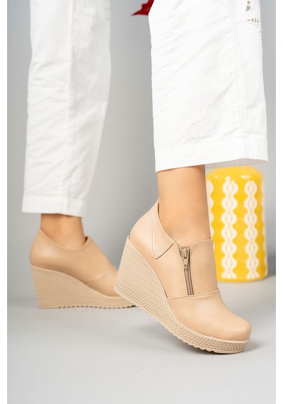 İrem Ayakkabı Dolgu Taban Yandan Fermuarlı Ayakkabı 1 Numara Büyük Tercih Ediniz Nude Nude