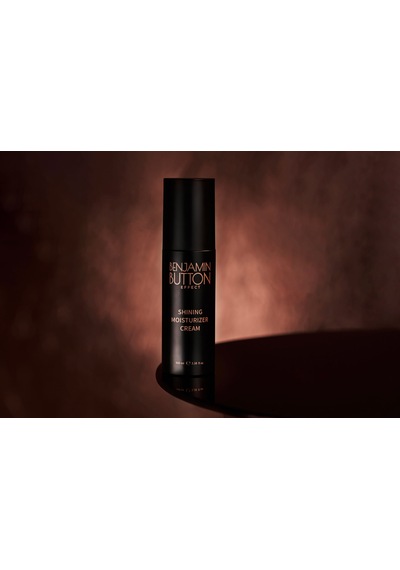 Benjamin Button Effect Shining Moisturizer Face Cream