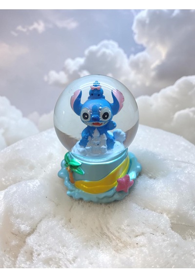 9cm-6cm Şato Önü Figürlü Işıklı Stitch Kar Küre 9x6