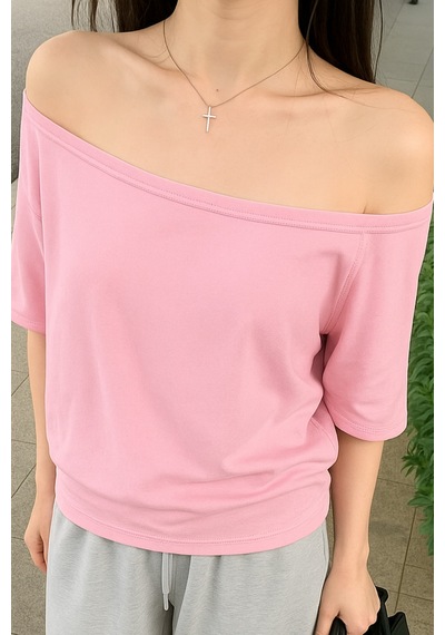 Pembe Kadın Düşük Omuz Kayık Yaka Oversize T-shirt Pembe