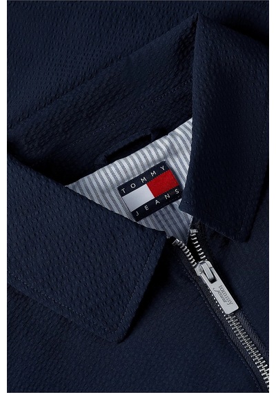Tommy Jeans Su İtici Gofre Dokulu Gömlek Yaka Relaxed Fit Kadın Mont Mont Dw0dw22912 C1g Lacivert Tommy Jeans Su İtici Gofre Dokulu Gömlek Yaka Relaxed Fit Kadın Mont Mont Dw0dw22912 C1g Lacivert