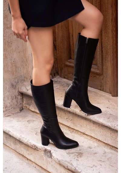 Dabab Shoes Kadın Siyah Cilt Sade Kladya Model Diz Altı Fermuarlı Sivri Burunlu Kalın Topuklu Uzun Çizme Dabab Shoes Kadın Siyah Cilt Sade Kladya Model Diz Altı Fermuarlı Sivri Burunlu Kalın Topuklu Uzun Çizme