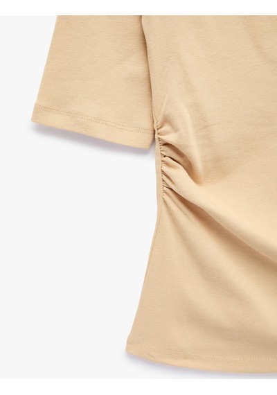 Koton Pamuklu Slim Fit Drapeli Yuvarlak Kayık Yaka Dirsek Boy Tişört Bej 6sak50518ek Ekru