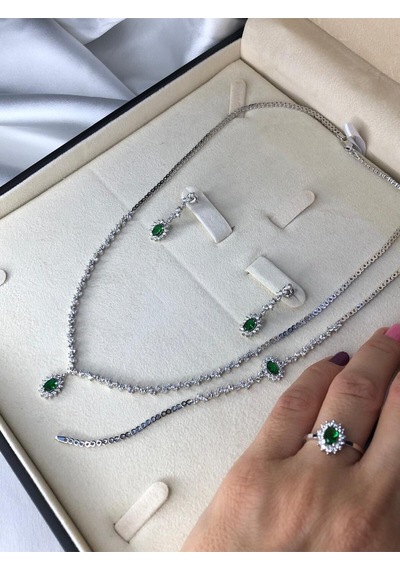 Kadın Gümüş Set - Almila Amore Zümrüt Taşlı Su Yolu Set • Işıklı Kutuda • Düğün • Nişan • Gelin Seti