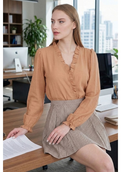 Armonika Kadın Camel Yakası Ve Önü Fırfır Detaylı Kolları Lastikli Uzun Kollu Bluz Arm-25k001030