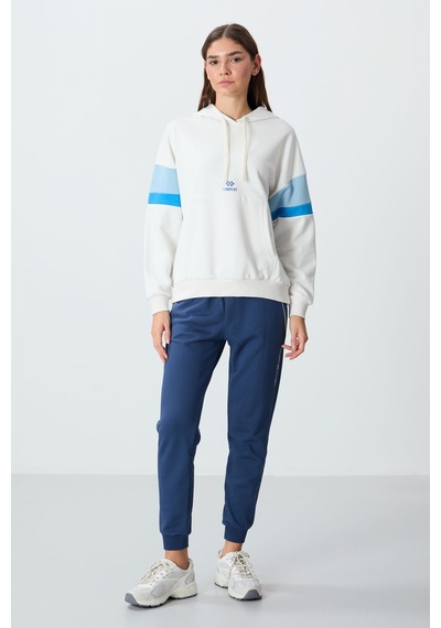 Tommy Life Ekru Kompakt Pamuklu Kalın Pürüzsüz Dokulu Kapüşonlu Oversize Fit Kadın Sweatshirt - 97290 Ekru Tommy Life Ekru Kompakt Pamuklu Kalın Pürüzsüz Dokulu Kapüşonlu Oversize Fit Kadın Sweatshirt - 97290 Ekru