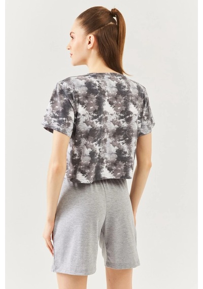 Kadın Oversize Rahat %100 Pamuklu Penye Bisiklet Yaka Kısa Kol Basic Crop T-shirt Batik Gri