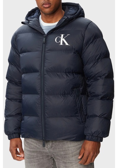 Calvin Klein Logolu Su İtici Kapüşonlu Şişme Mont Lv04rg513gcef Erkek Mont Lv04rg513g Cef Lacivert Calvin Klein Logolu Su İtici Kapüşonlu Şişme Mont Lv04rg513gcef Erkek Mont Lv04rg513g Cef Lacivert
