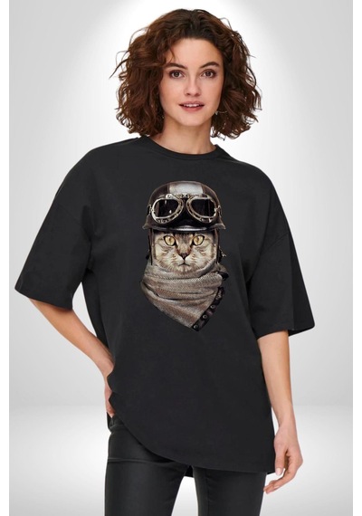 Kasket Bandana Motorcu Kedi Pamuklu Bisiklet Yaka Unisex Oversize Boyfriend Dijital Baskılı Siyah T-shirt Siyah Kasket Bandana Motorcu Kedi Pamuklu Bisiklet Yaka Unisex Oversize Boyfriend Dijital Baskılı Siyah T-shirt Siyah