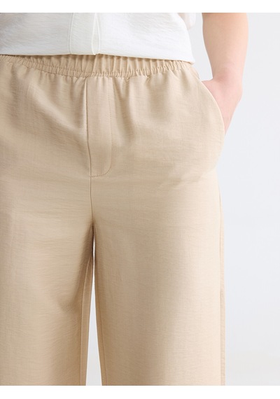 Lcw Comfort Bej Beli Lastikli Kadın Pantolon