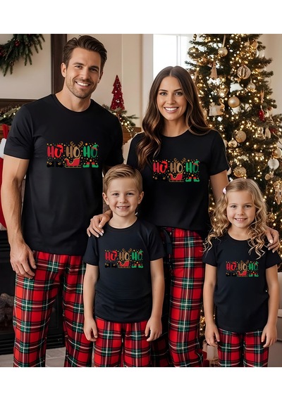Aselinda Ho Ho Ho Baskılı Christmas Yılbaşı Tişört-aile Kombin Tişört Kombin Yapmak İçin Ürün Ekleyiniz Siyah Aselinda Ho Ho Ho Baskılı Christmas Yılbaşı Tişört-aile Kombin Tişört Kombin Yapmak İçin Ürün Ekleyiniz Siyah