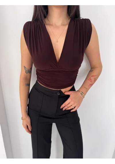 Efnaz Style Vatkalı Kolsuz V Yaka Drapeli Crop Bluz Likralı Fit - Kahverengi