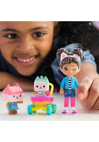Spm-6069425 Friends Figure Pack Kitty Care