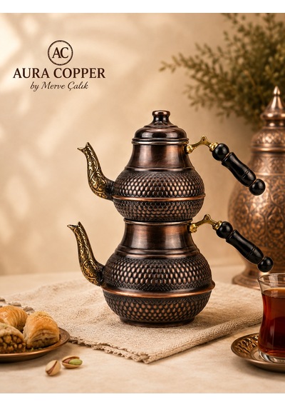 Aura Copper El İşlemeli Bakır Çaydanlık Seti 1 Mm Üst 850-950 Ml Alt 1850-1950 Ml 27 Cm Oksitli Bakır