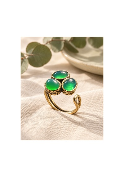 Esoo Jewelry Doğal Taş Detaylı 3 Taşlı Vintage Gold Ayarlanabilir Kadın Yüzük - Zümrüt Yeşili