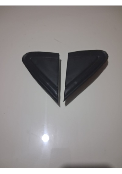 Volkswagen Polo Çamurluk Üçgeni Kapağı Sağ Sol 2004-2009