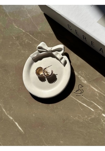 Kurdele Görünümlü Dekoratif Takı Tabağı 6x6 Cm