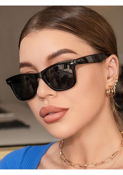 Wayfarer Eğimli Kadın Güneş Gözlüğü