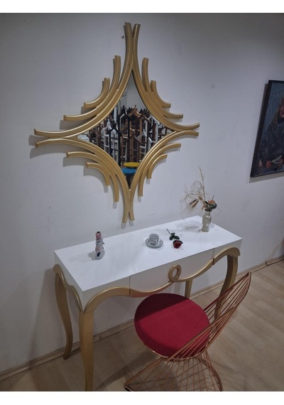Dresuar Cnc Kabartma 90662 Model Aynalı Demir Sandalye Ayak Parlak Beyaz Gold Renk Beyaz - Gold Dresuar Cnc Kabartma 90662 Model Aynalı Demir Sandalye Ayak Parlak Beyaz Gold Renk Beyaz - Gold
