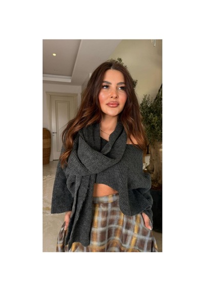 Paw Garage Kadın Stella Atkılı Kayık Yaka Salaş Crop Triko Kazak Füme