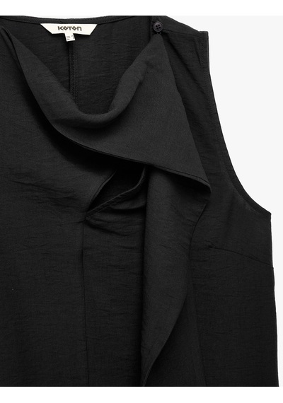 Koton Viskon Kumaş Kolsuz Düğme Kapama Detaylı Şal Yaka Bluz Siyah 7wak60078pw