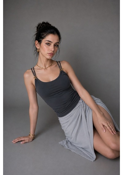 Wild Bee Kadın Antrasit Aksesuar Detaylı İp Askılı Slim Fit Bluz