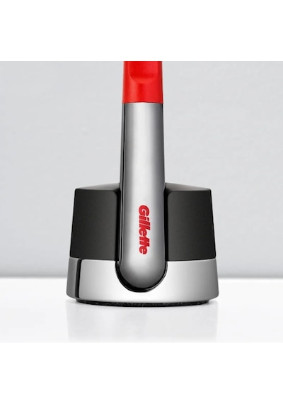Gillette Mach3 Premium Edition Tıraş Makinesi Standlı