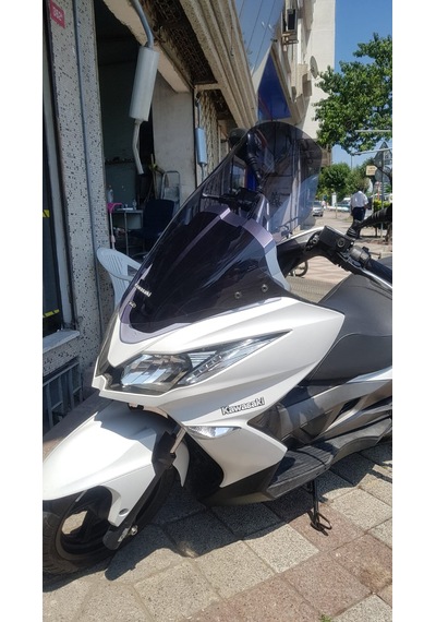 Kawasakı J300 Uzun Cam 66Cm Koyu Füme 4Mm Zeus