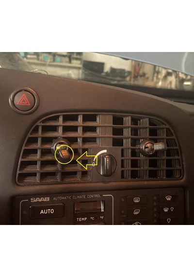 Saab 9000 Havalandırma Yön Tuşu Plastiği