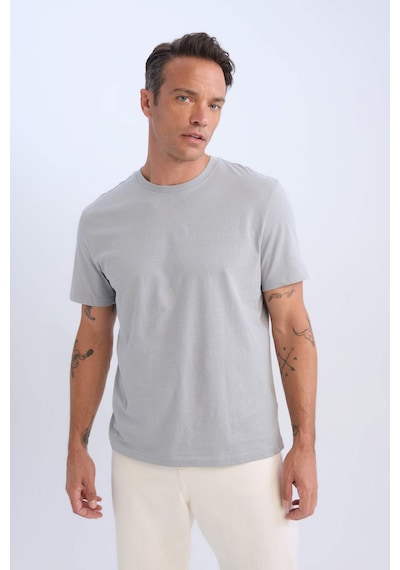 DeFacto %100 Pamuk New Regular Fit Bisiklet Yaka Basic Düz Kısa Kollu Tişört V7699AZ25SPGR88 DeFacto %100 Pamuk New Regular Fit Bisiklet Yaka Basic Düz Kısa Kollu Tişört V7699AZ25SPGR88