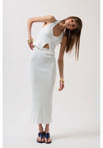Defymoda V Detay Dokulu Crop Bluz Beyaz