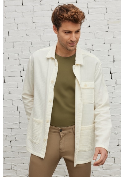 AC&Co / Altınyıldız Classics Erkek Bej Comfort Fit Rahat Kesim Gizli Düğmeli Yaka %100 Pamuk Kışlık Gömlek Ceket Bej