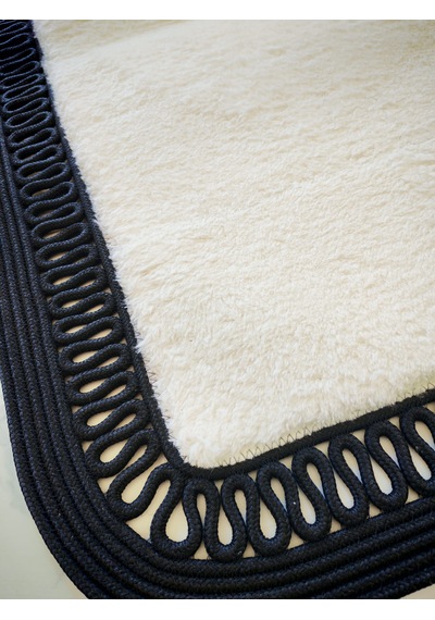Nakkaş Home Peluşlu Jüt Seccade 60x120 Yumuşak Dokulu Kaydırmaz Taban Siyah&beyaz Siyah - Beyaz