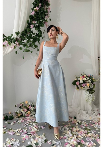 Nils Butik Askılı Kare Yaka Jakar Desenli Seraphine Midi Elbise Açık Mavi