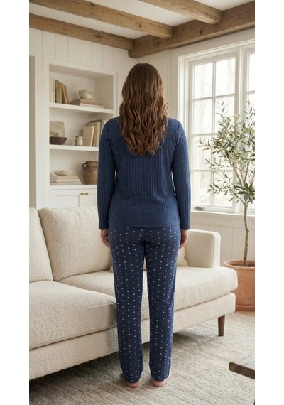 Eyfuze Kadın Kışlık Büyük Beden Curve Nakışlı Desenli Yakası Düğmeli Uzun Kollu Pijama Takımı Lacivert