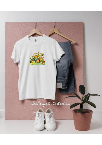 Bahriyeli Collection Oversize Bir Tepedeki Tuhaf Köy Evleri Tasarımlı Unisex T-shirt Beyaz
