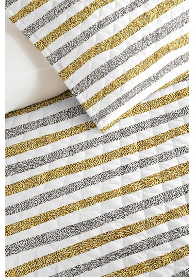 Çizgili Sarı Genç Odası Tek Kişilik Pike Takımı - Modern Gri 160x220 Cm Kapitone Yazlık Yatak Örtüsü Fısıltılı Bozkır Yansıması Çizgili Sarı Genç Odası Tek Kişilik Pike Takımı - Modern Gri 160x220 Cm Kapitone Yazlık Yatak Örtüsü Fısıltılı Bozkır Yansıması