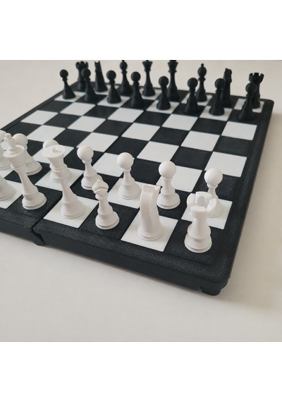 21x21 Cm Satranç Takımı Taşınabilir Satranç Seti Siyah Beyaz Strateji Ve Zeka Oyunu