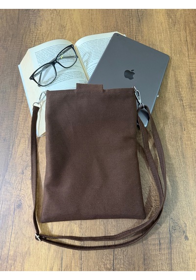 Aksesuarsepeti El Yapımı, Fransız Köylüsü Desenli, Cepli, Taşıma Askılı, Kılıf Çanta, Tablet Kılıfı, Kitap Kılıfı Kahverengi Aksesuarsepeti El Yapımı, Fransız Köylüsü Desenli, Cepli, Taşıma Askılı, Kılıf Çanta, Tablet Kılıfı, Kitap Kılıfı Kahverengi